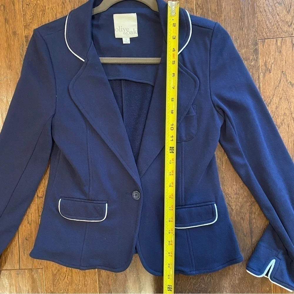 EUC Blue and white jacket - Picture 6 of 9